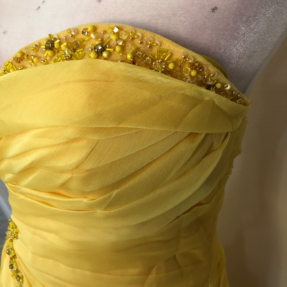 Yellow one shoulder chiffon - Picture 7 of 11